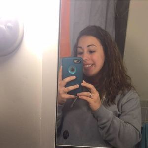 Meet your Posher, Dana